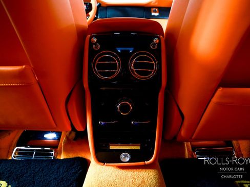 Used 2019 Rolls-Royce Cullinan AWD/4WD image 21