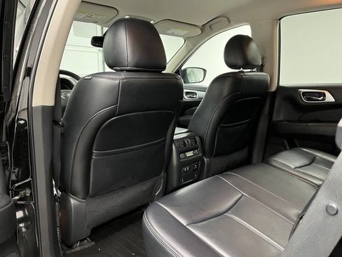 Used 2019 Nissan Pathfinder SL AWD/4WD image 44