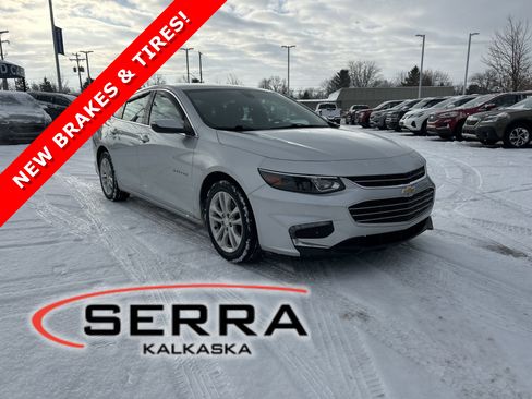 Used 2018 Chevrolet Malibu LT image 1
