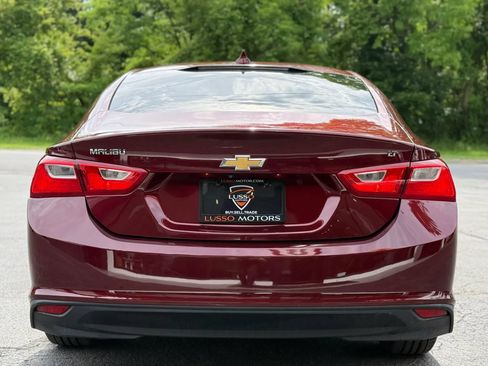 Used 2016 Chevrolet Malibu LT FWD image 5