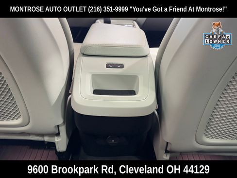 Used 2022 Volvo XC60 B5 Momentum image 36