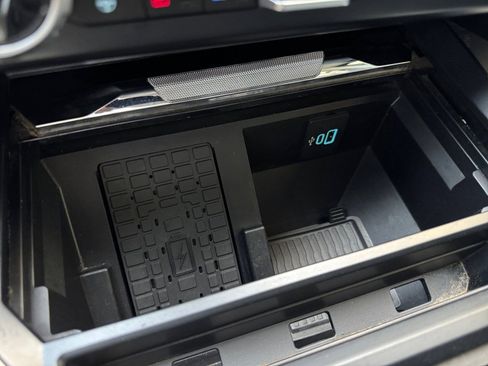 Used 2024 Ford F250 Lariat w/ Sport Appearance Package image 24