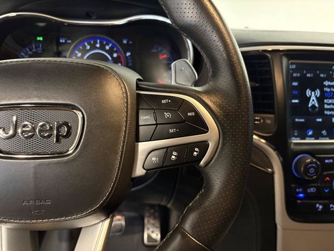 Used 2018 Jeep Grand Cherokee Trackhawk AWD/4WD image 16