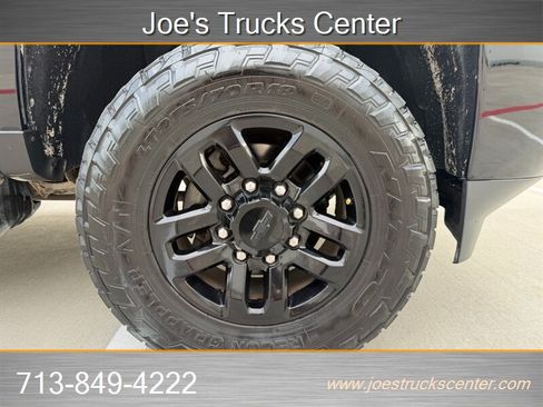 Used 2018 Chevrolet Silverado 2500 LT w/ Midnight Edition AWD/4WD image 43