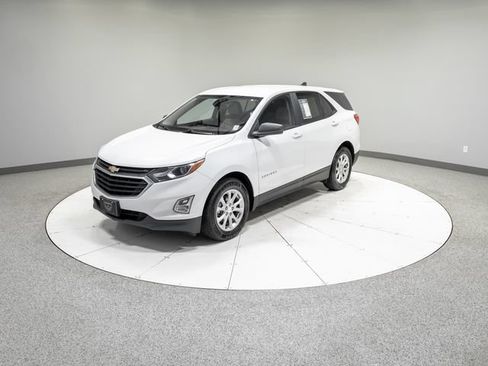 Used 2021 Chevrolet Equinox LS FWD image 30