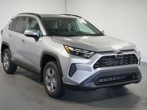 New 2025 Toyota RAV4 XLE image 3