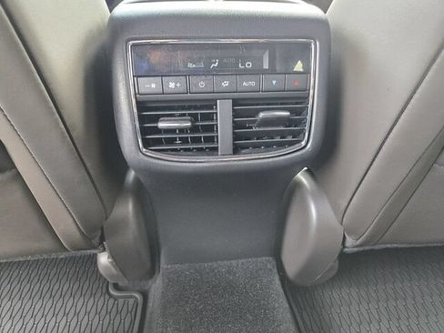 Used 2022 MAZDA CX-9 Signature AWD/4WD image 17