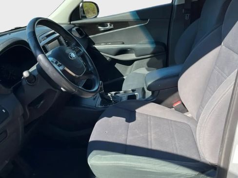 Used 2019 Kia Sorento LX w/ Option Group 020 image 9