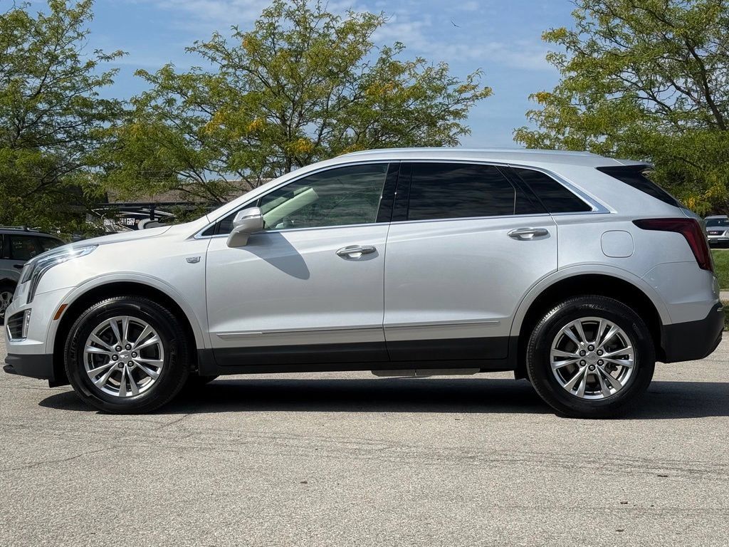 Used 2020 Cadillac XT5 Premium Luxury AWD/4WD image 2
