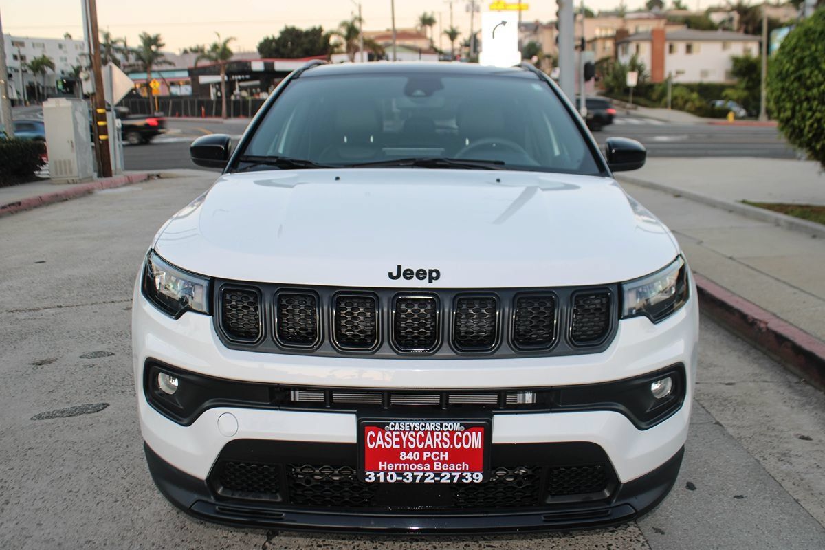 Used 2023 Jeep Compass Latitude AWD/4WD image 8