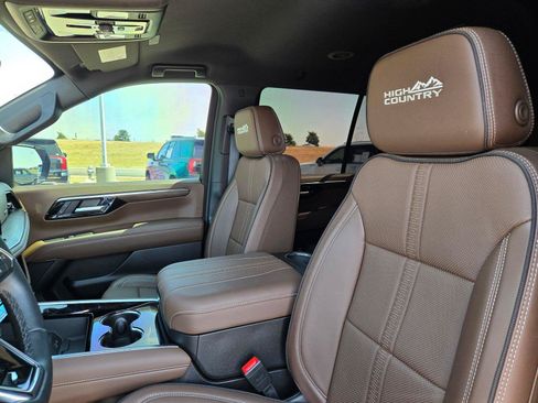 Used 2026 Chevrolet Tahoe High Country RWD image 27