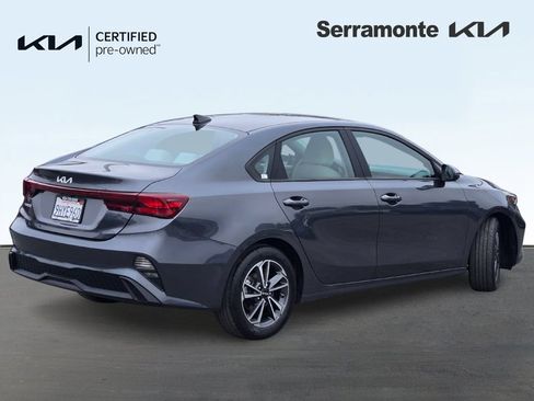 Certified 2023 Kia Forte LXS w/ LXS Technology Package FWD image 4