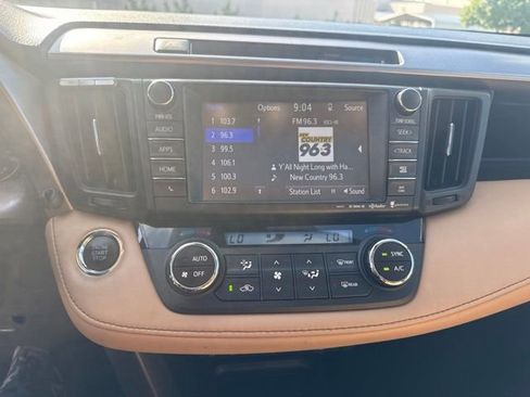 Used 2016 Toyota RAV4 Limited FWD image 9
