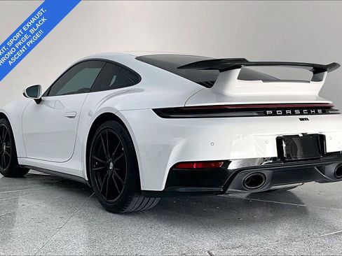 Used 2025 Porsche 911 Carrera image 16