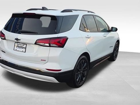 Certified 2023 Chevrolet Equinox RS w/ LPO, Floor Liner Package FWD image 5
