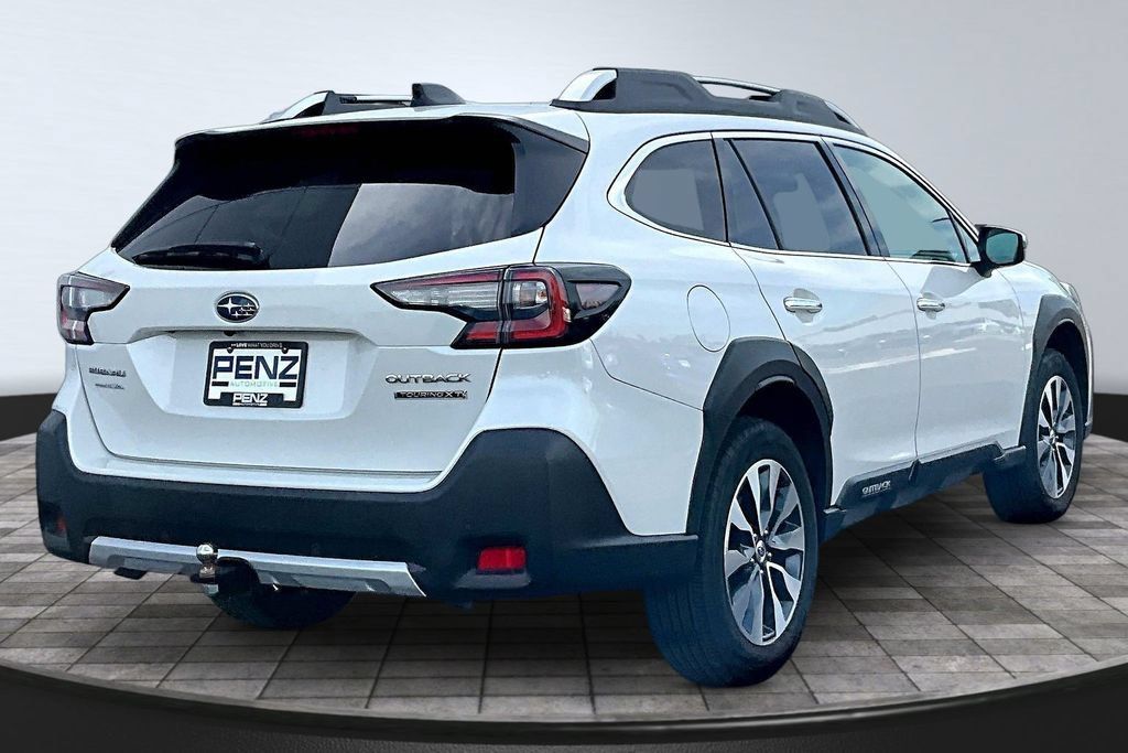 Used 2024 Subaru Outback Touring XT AWD/4WD image 6