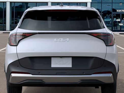 New 2026 Kia Sportage LX image 13