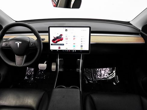 Used 2020 Tesla Model Y Long Range image 15