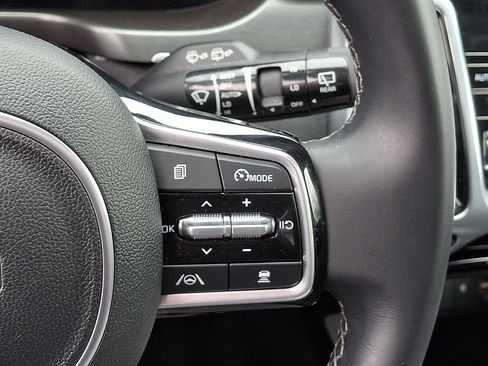 Used 2023 Kia Sorento SX image 23