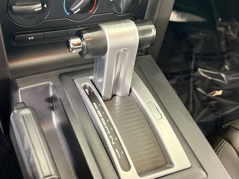 Used 2006 Ford Mustang GT Premium image 15