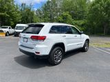 Used 2022 Jeep Grand Cherokee Limited image 3