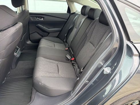 Used 2025 Honda Accord SE image 8