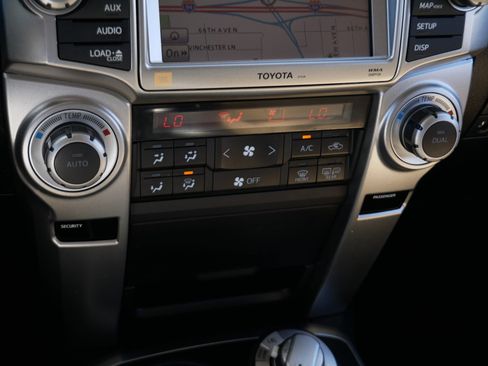 Used 2012 Toyota 4Runner Limited AWD/4WD image 23