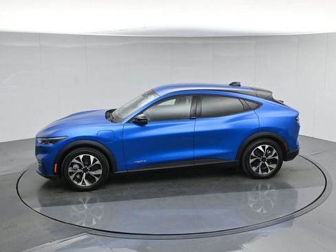 Certified 2025 Ford Mustang Mach-E Select RWD image 44