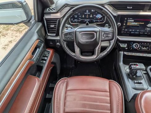 Used 2022 GMC Sierra 1500 Denali Ultimate image 16