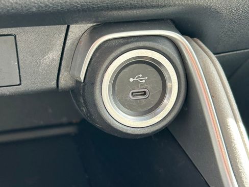 Used 2024 Toyota Grand Highlander XLE image 33