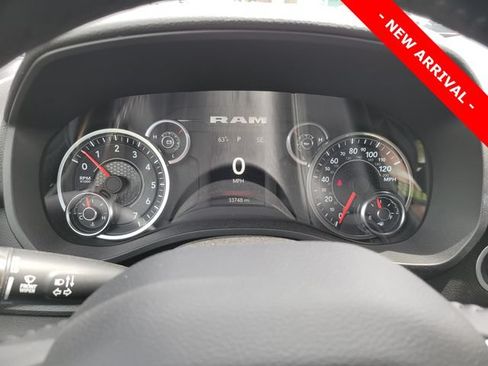Used 2023 RAM 1500 Big Horn AWD/4WD image 9