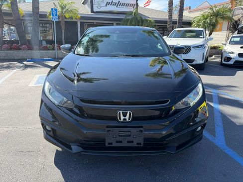 Used 2020 Honda Civic Sport image 2