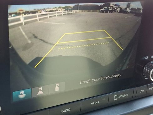 Used 2024 Honda Pilot LX image 18
