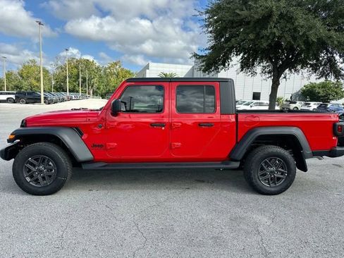 New 2025 Jeep Gladiator Sport image 6