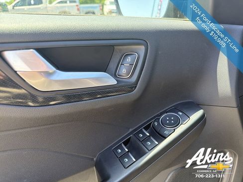 Used 2024 Ford Escape ST-Line w/ Tech Pack #1 FWD image 17