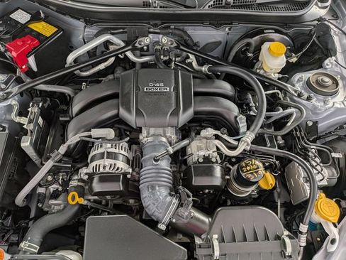 Used 2022 Toyota GR86 w/ ALL Weather Mat Package (TMS) RWD image 22
