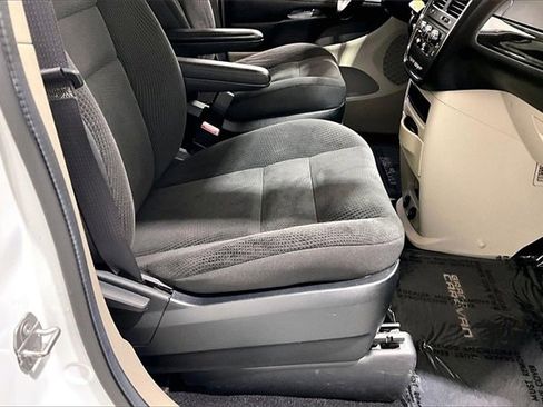 Used 2017 Dodge Grand Caravan SE w/ Power Window Group image 41