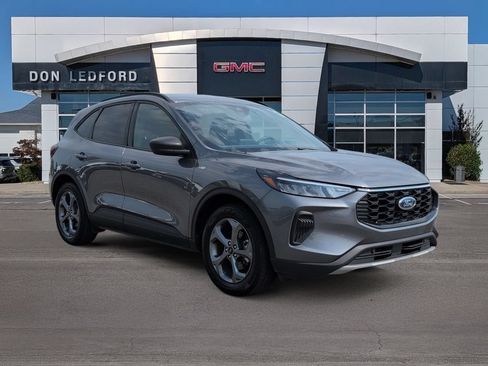 Used 2025 Ford Escape ST-Line FWD image 1