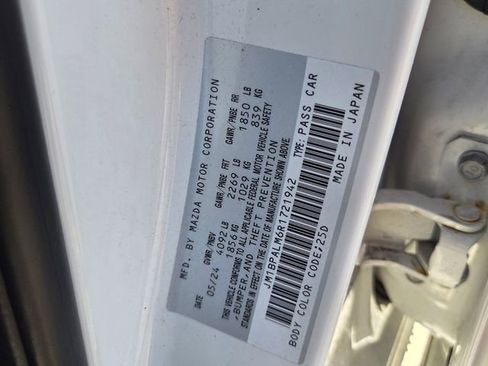 Certified 2024 MAZDA MAZDA3 s image 23
