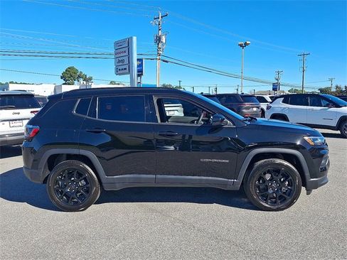 New 2026 Jeep Compass Latitude image 5