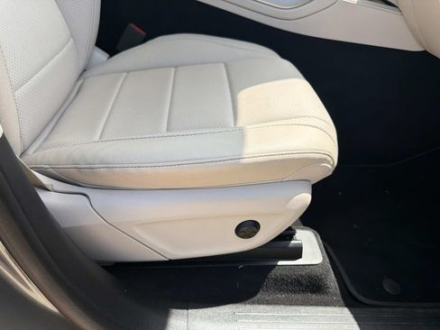 Used 2022 Mercedes-Benz GLS 450 4MATIC image 14