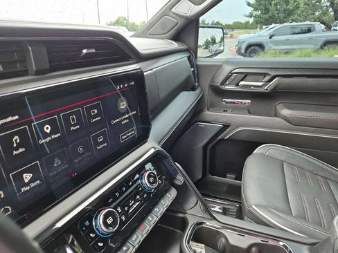 Used 2024 GMC Sierra 1500 AT4X AWD/4WD image 26