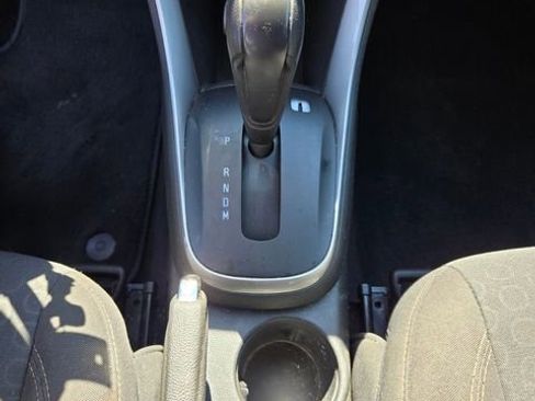 Used 2022 Chevrolet Trax LS w/ Tint and Cruise Package image 25