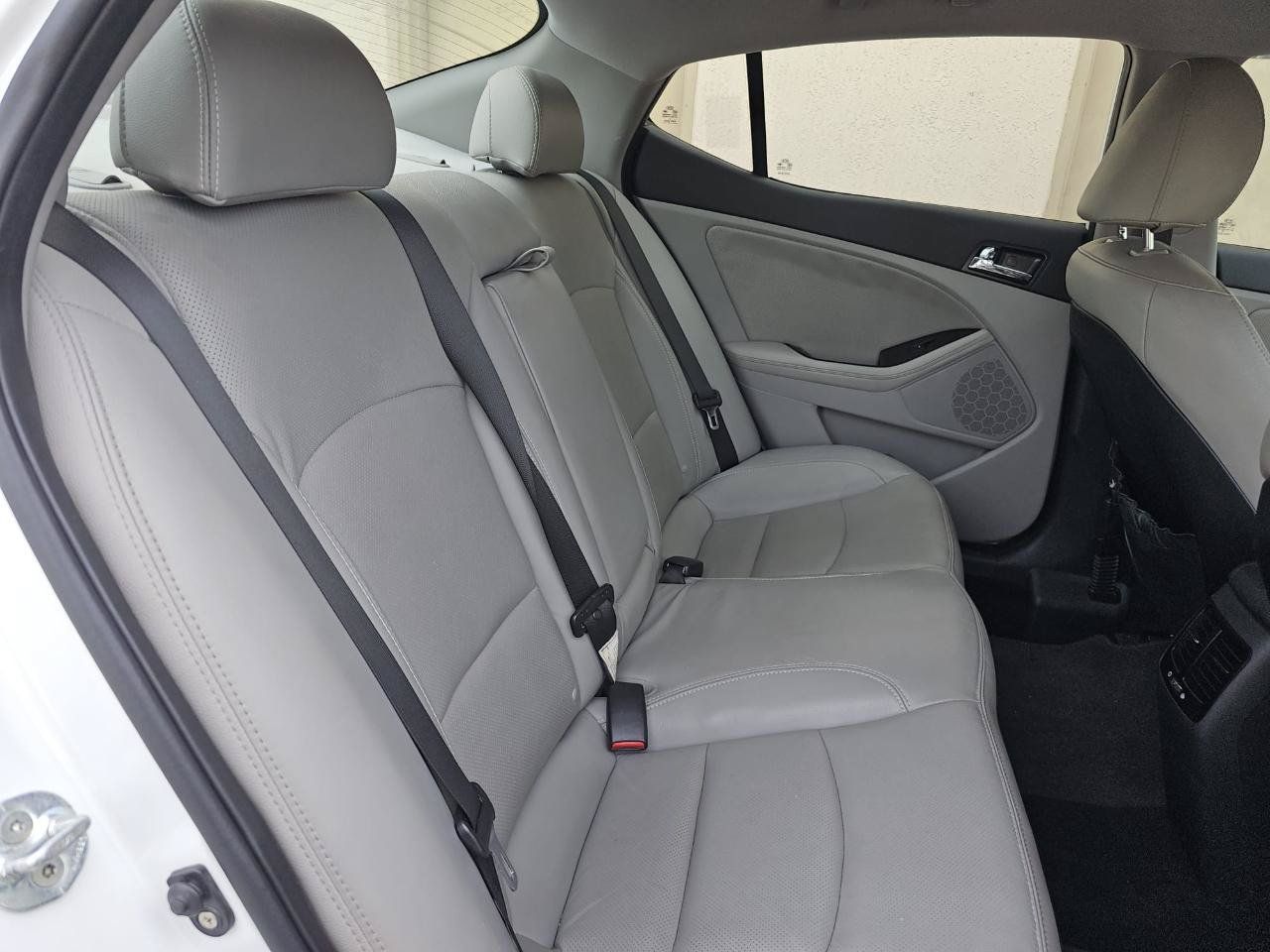 Used 2012 Kia Optima EX FWD image 23
