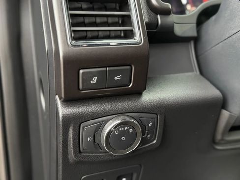 Used 2021 Ford Expedition Max Limited AWD/4WD image 29