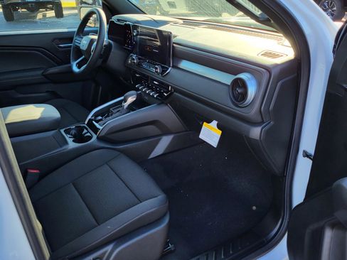 New 2026 Chevrolet Colorado LT RWD image 9