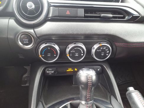 Used 2018 MAZDA MX-5 Miata RF Grand Touring image 22