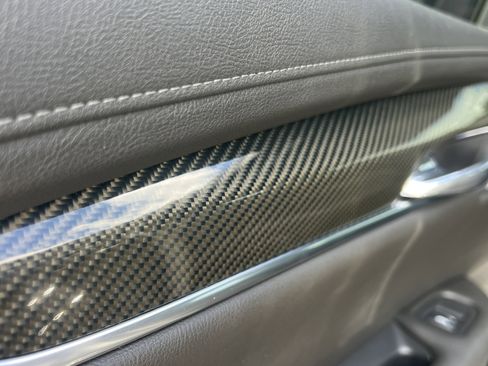 Used 2022 Cadillac XT6 Sport w/ LPO, ONYX Package image 19