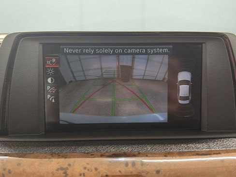 Used 2017 BMW 320i Sedan image 23