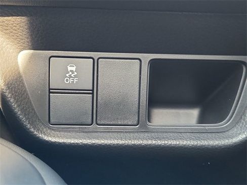 Used 2023 Honda HR-V LX image 17